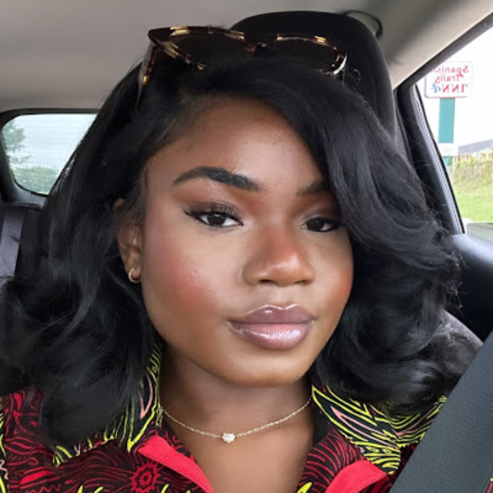 Meet your Posher, Jennifer